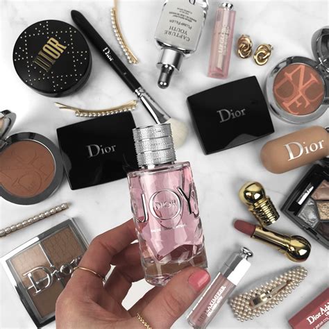 does Dior sell products